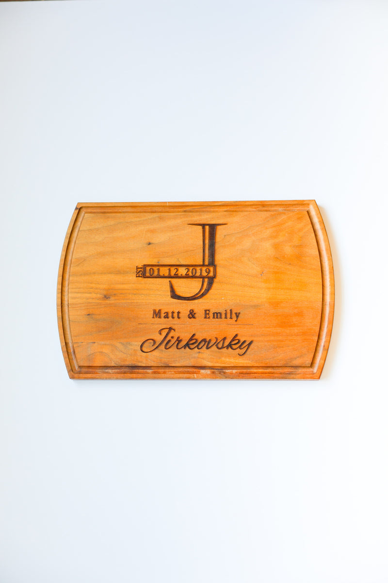 Classic Carved Cutting Board-zoom-