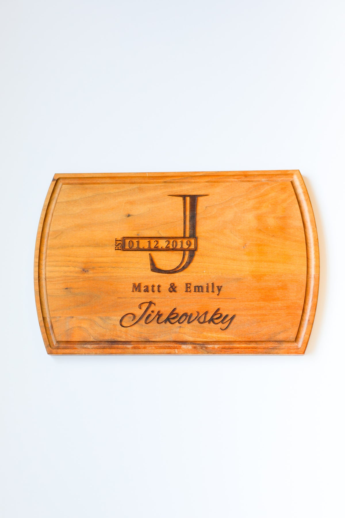 Classic Carved Cutting Board-zoom-2